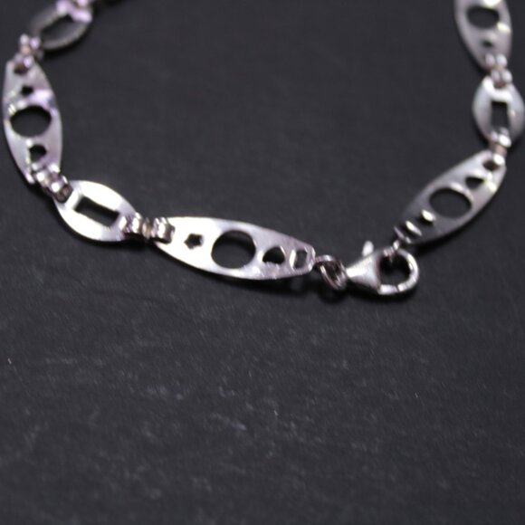 Vintage Silver Bracelet with Star and Circle Design - Picture 9 of 12